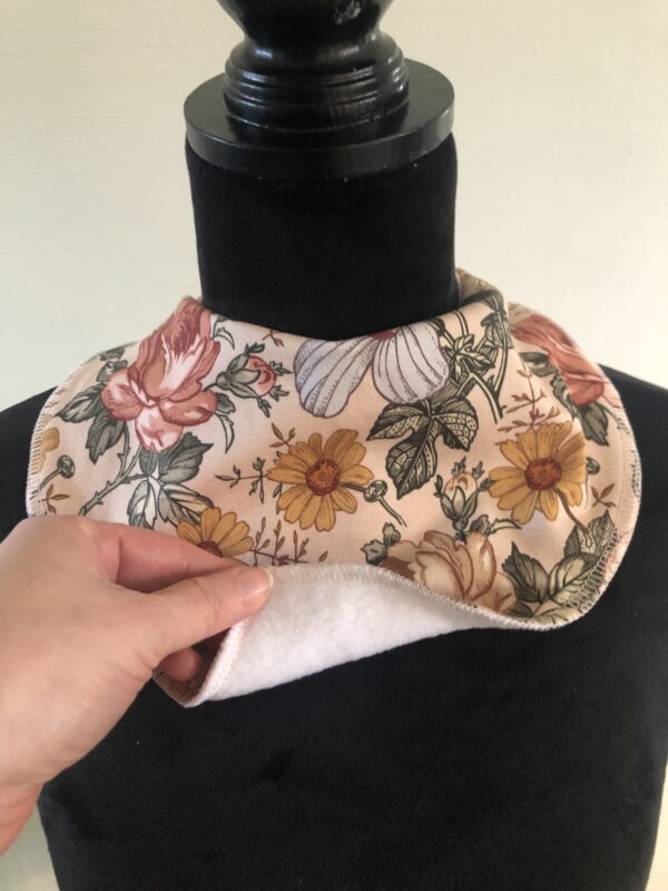 Savlesmæk 16cm nude med blomster - Image 2