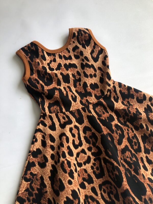 Leopard kjole str 98 - Image 3